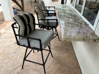 3 Bar Stool Chairs