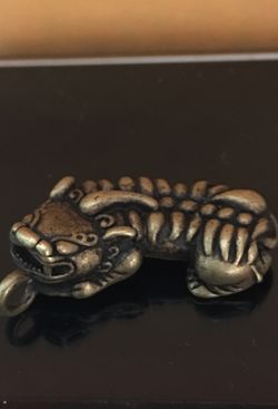 Vintage jewelry collection China (pin xiu) pendant luck and wealthy