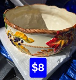 Ceramic Bowl with Autumn Leaf Design