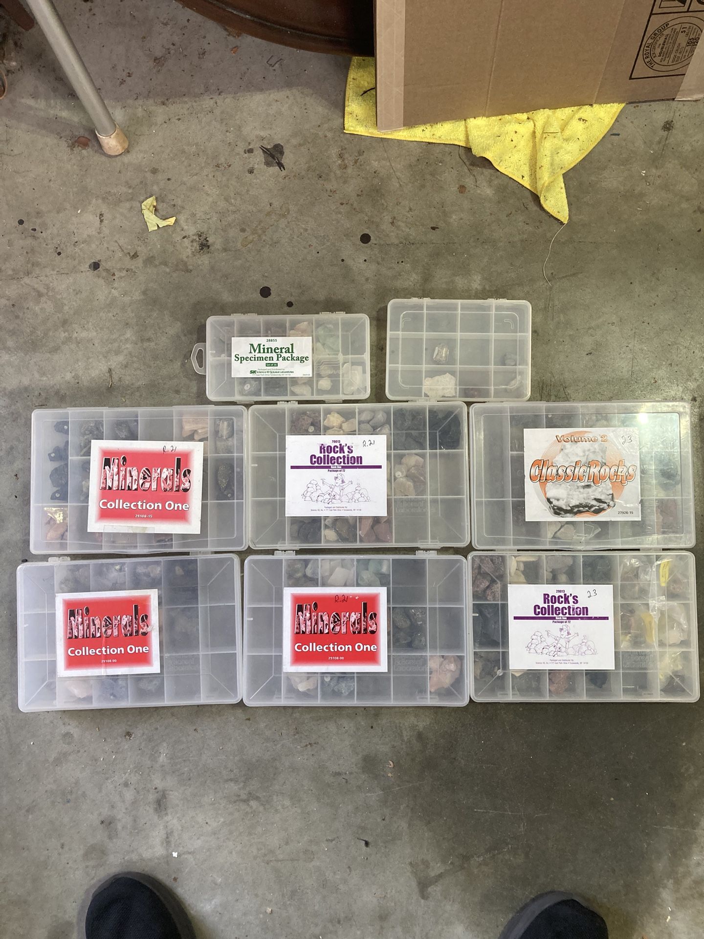 VINTAGE ROCKS AND MINERALS COLLECTION