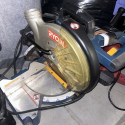 Corded Ryobi Table Saw 75$