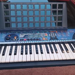 Yamaha Learning Keyboard Complete!!In GREAT WORKING CONDITION!!!