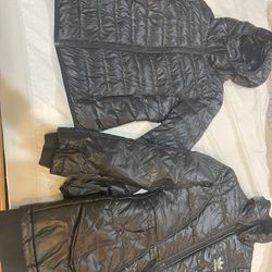 Coats  For Man / Abrigos Para Una Pareja 