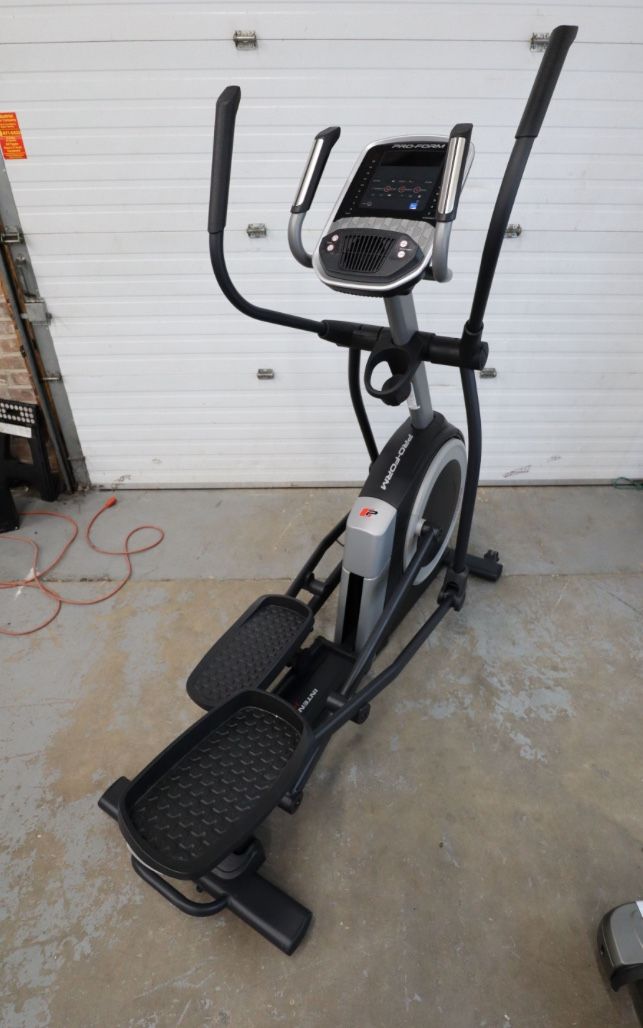 Used ProForm Carbon EX PFEL57920 Adjustable Inline Elliptical