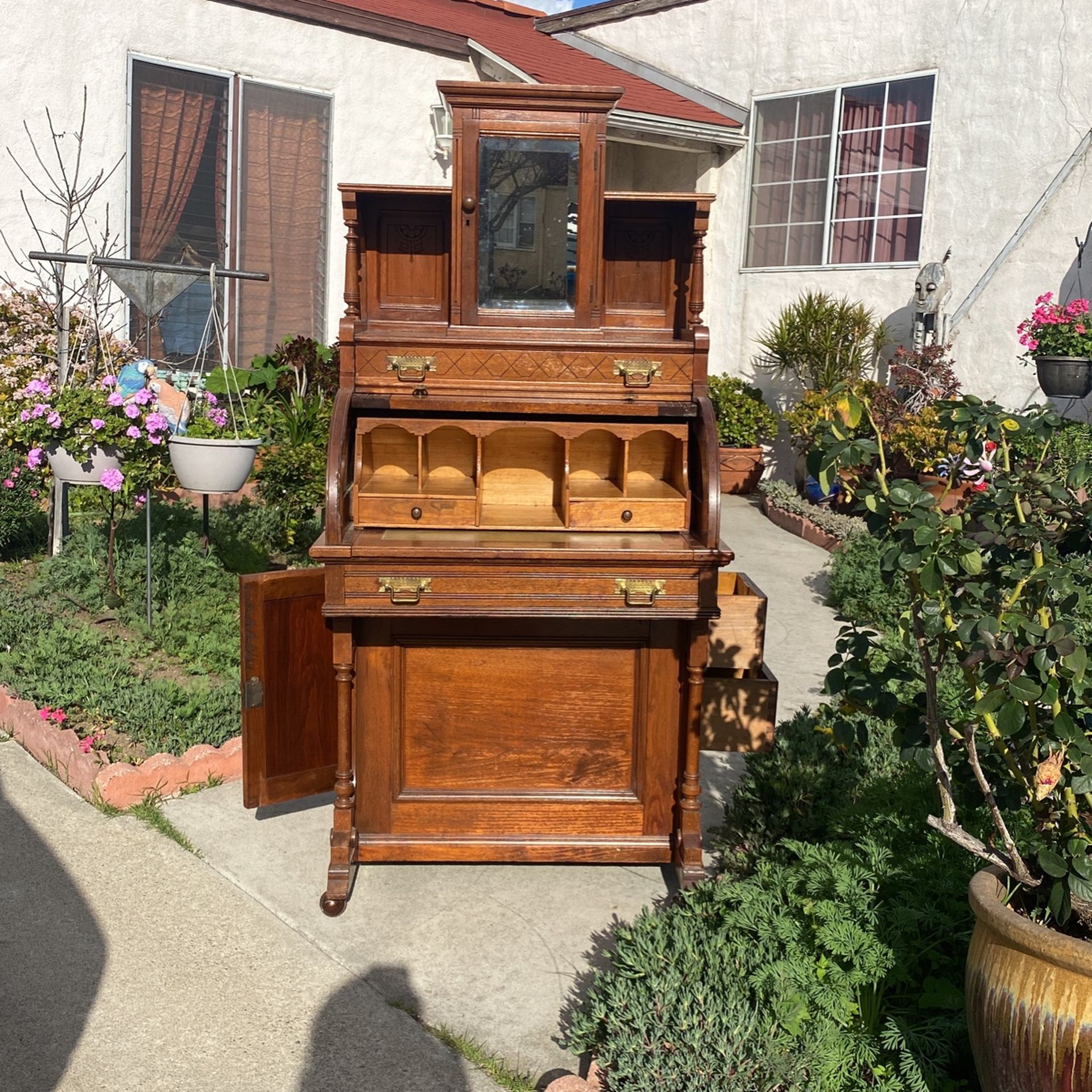 Eastlake writing desk deals