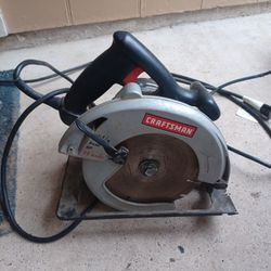 CRAFTSMAN  CIRCULAR  SAW 