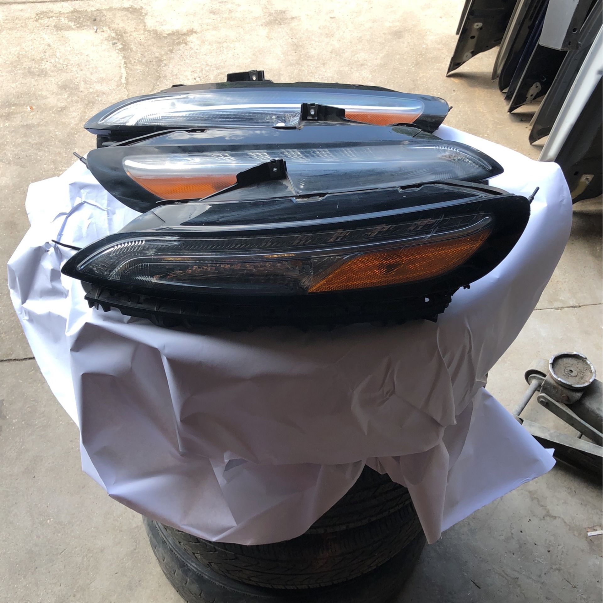 2014-2018 JEEP CHEROKEE LATITUDE SIGNAL LIGHT OEM