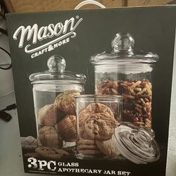 Brand New Mason Craft & More 3 Piece Glass Apothecary Jar Set with Lids