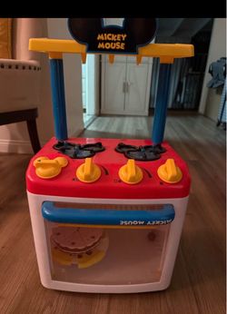 Play kitchen