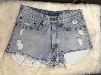 ☀️Levi's Furst of a Kind 569 Relaxed Fit Distressed Shorts Size 29