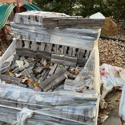 I Have  4 Palettes of  Stone  New 3 Diferen Size  $1700    !! OBO 