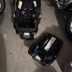 Graco Infant Car Seat With Base And Extra Base