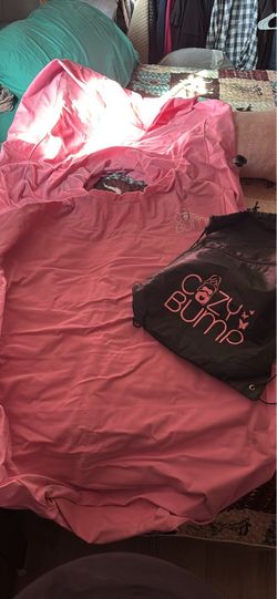 Cozy Bump Maternity Pillow with Drawstring Bag