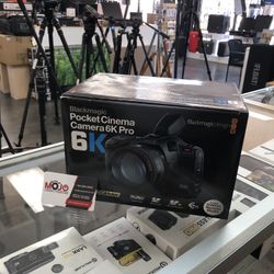 Blackmagic Design Pocket Cinema Camera 6K Pro (Canon EF)