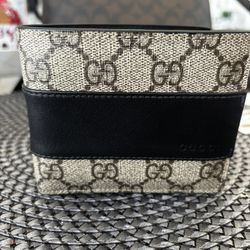 Nice Men’s Authentic  Gc Wallet 