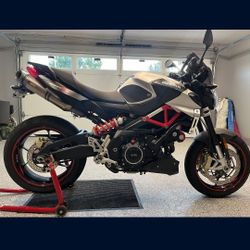2018 Aprilia Shiver (contact info removed) Miles Clean Title