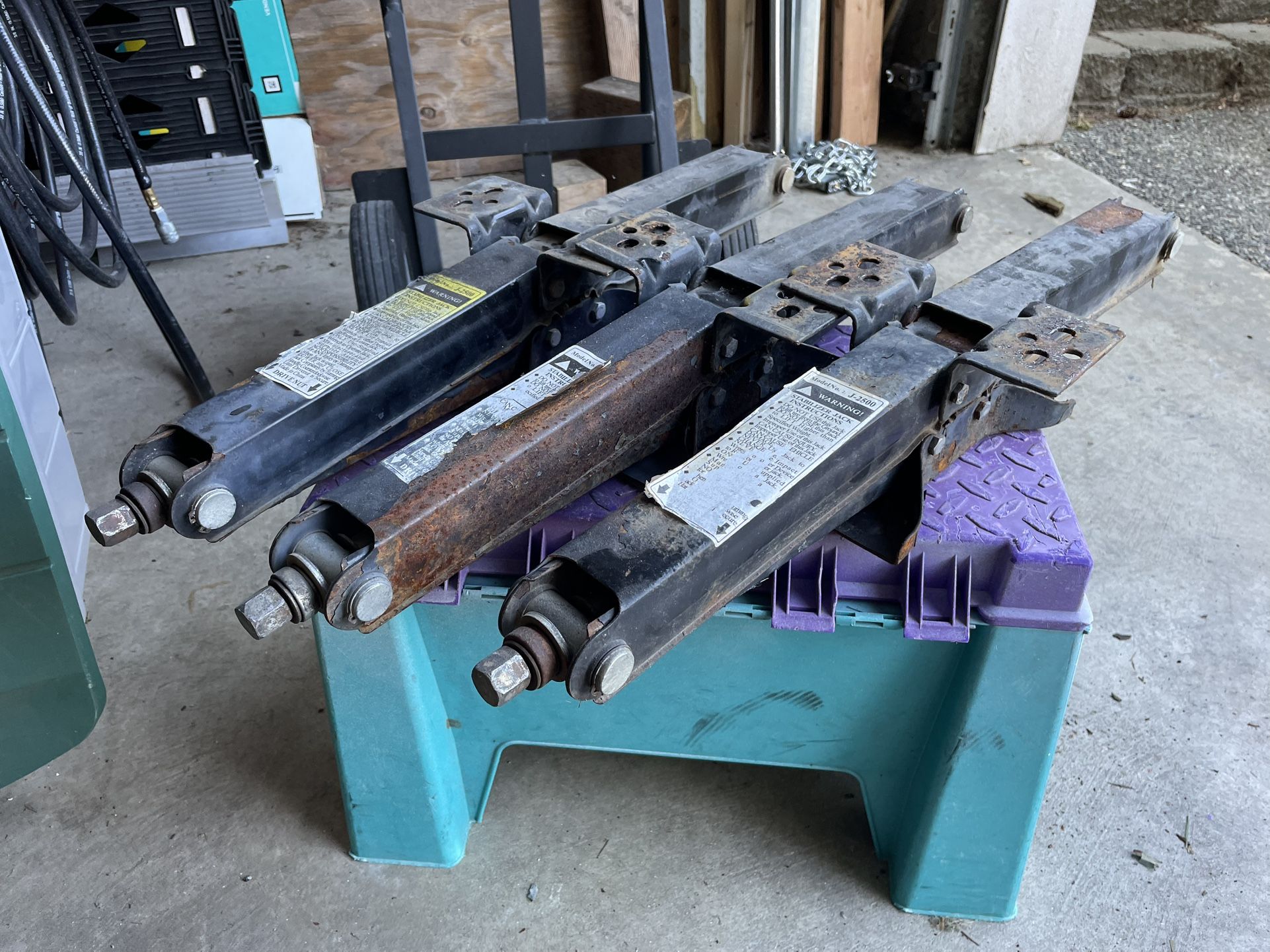 Stabilizer Jacks For Trailer
