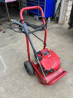 Reconditioned 3100 PSI gas pressure washer by Briggs & Stratton (190 CC engine).