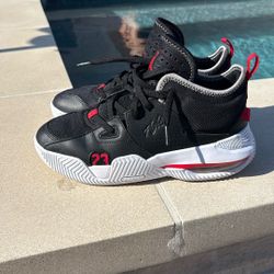 Nike Jordan Stay Loyal Boys Size 7Y Basketball 🏀
