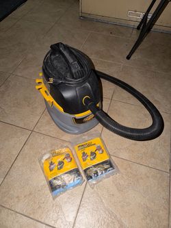 Husky Stinger Wet/Dry Vac w/2 extra filters