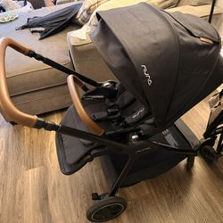 NUNA TRIV NEXT STROLLER- Excellent Condition