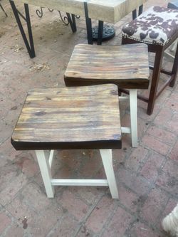 Counter Height Stools and table