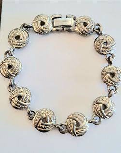 Vintage '60s silvertone knot bracelet
