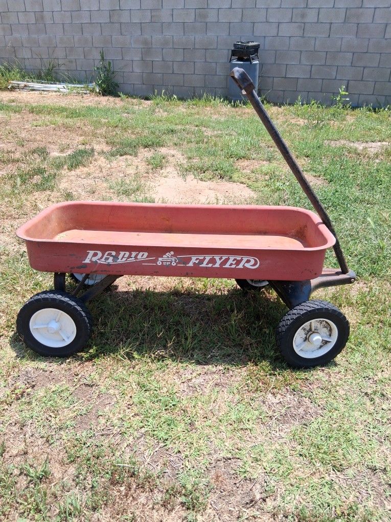 Radio Flyer Wagon 