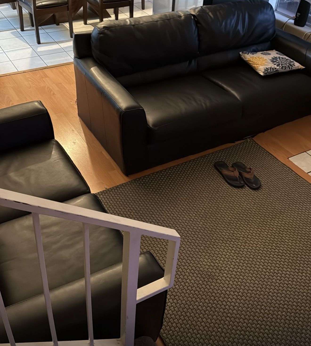 Free!!! 2 and 3 seater sofa, black color