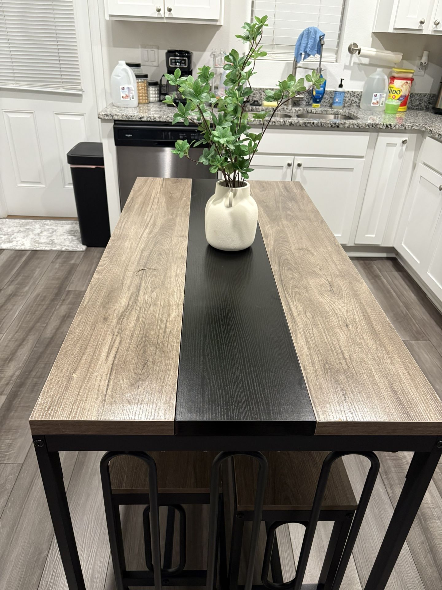 Dining Room Table With Chairs