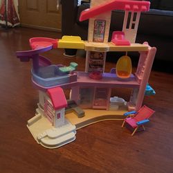 Barbie Little Dream House