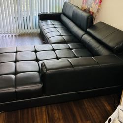 BLACK LEATHER SECTIONAL COUCH FOR SALE $400