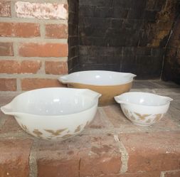 Americana Pyrex bowls x3