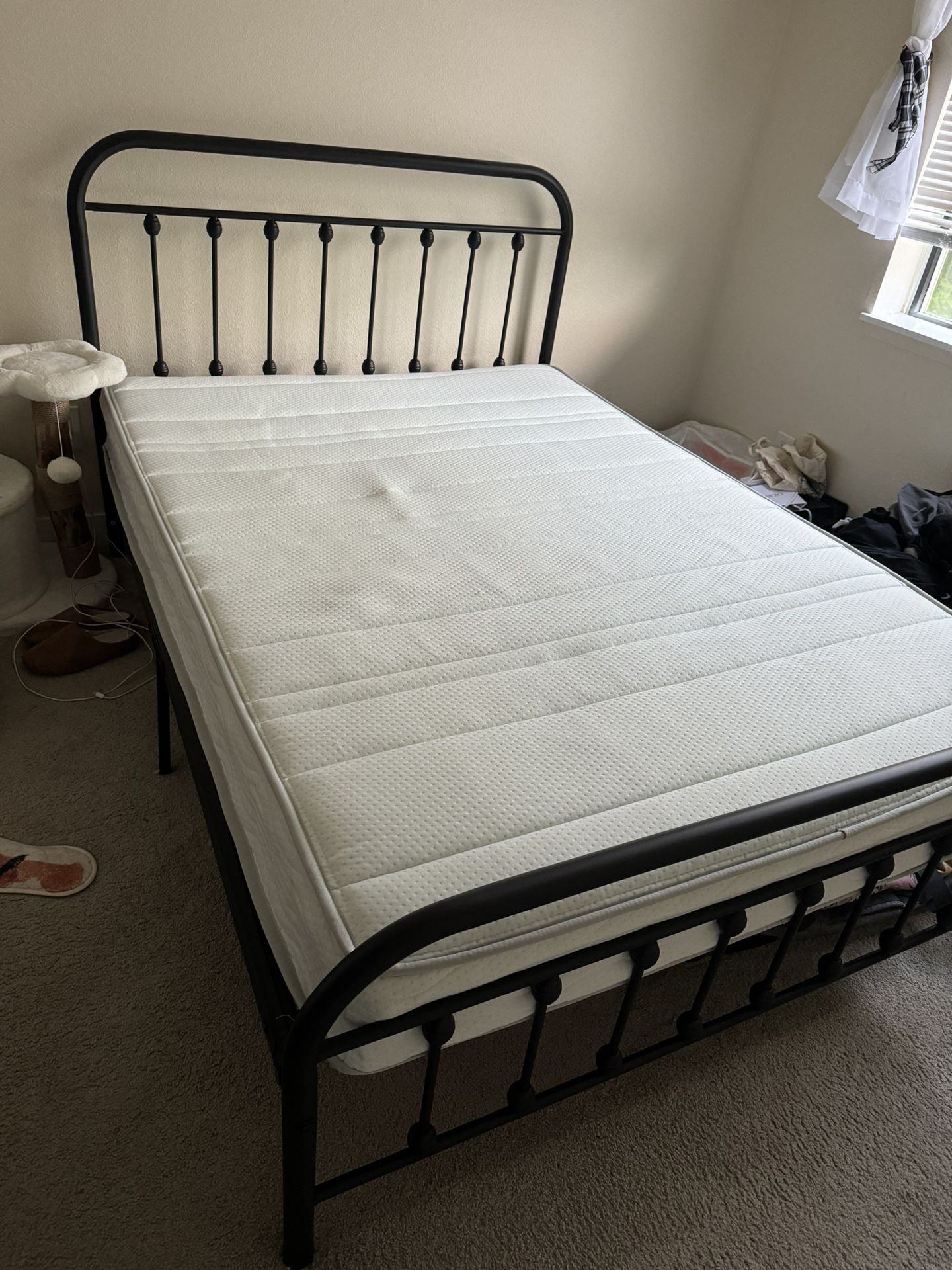 Full Size Bed Frame And Spring Mattress 