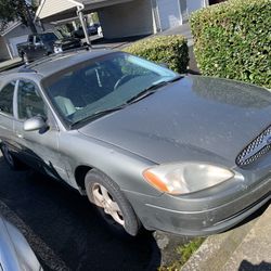 2002 Ford Taurus