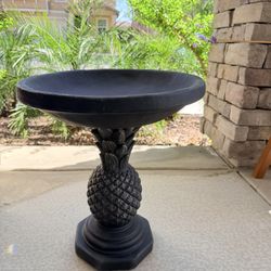 Style Selections Pineapple 20-in H Gray Plastic Complete birdbath