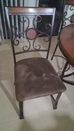 Dinning Table with 4 chairs