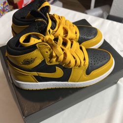 Jordan 1 SZ 1.5Y Missing Insoles