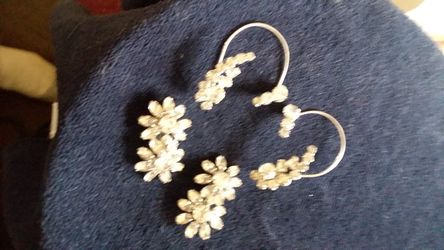 RHINESTONE EARRINGS 2 Pair