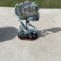 Dolphin Clock 