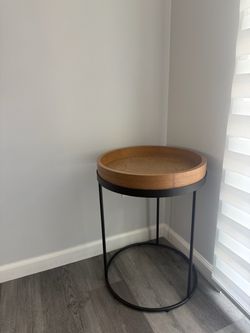 Threshold round try furniture