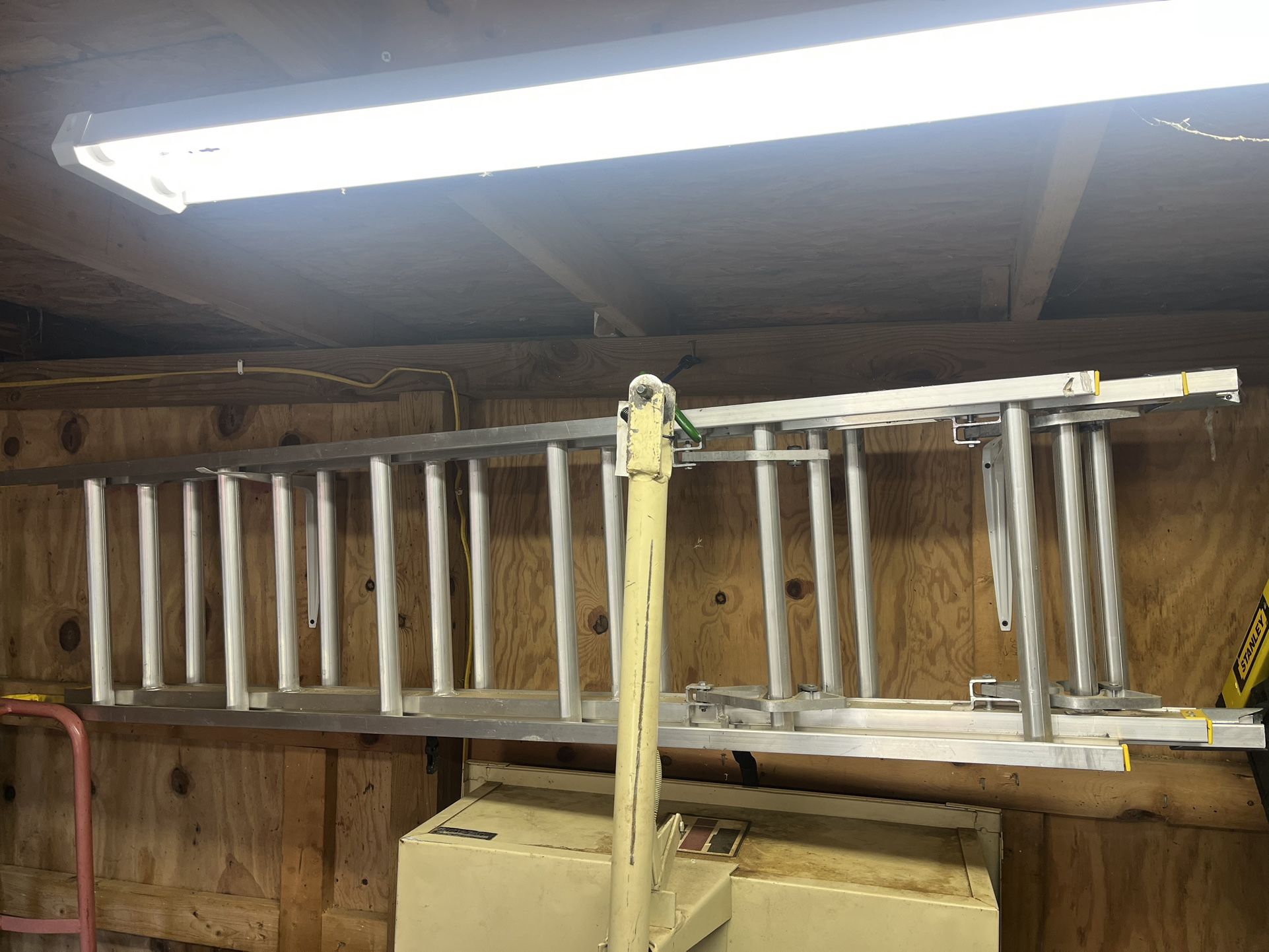 18 Ft Extention Ladder