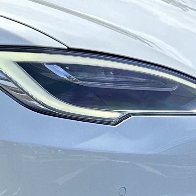 Tesla Model S Front Headlight (R - Passenger side)