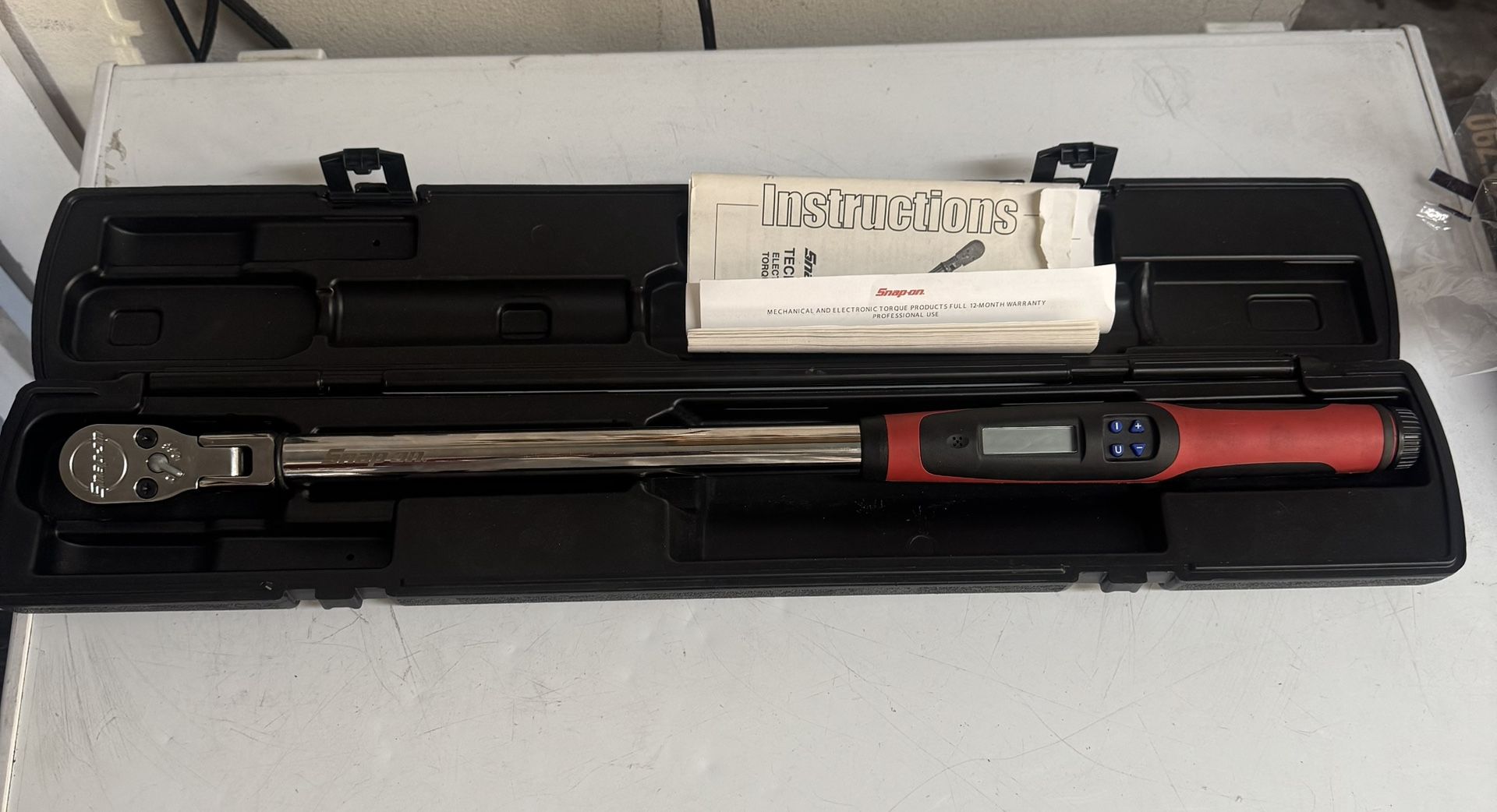 1/2 drive 25-250ft lb snap on digital torque wrench