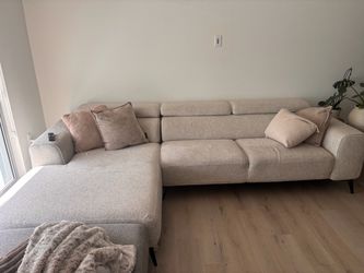 City Forniture Couch