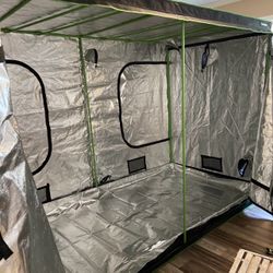 Like New 8x8 Grow Tent 