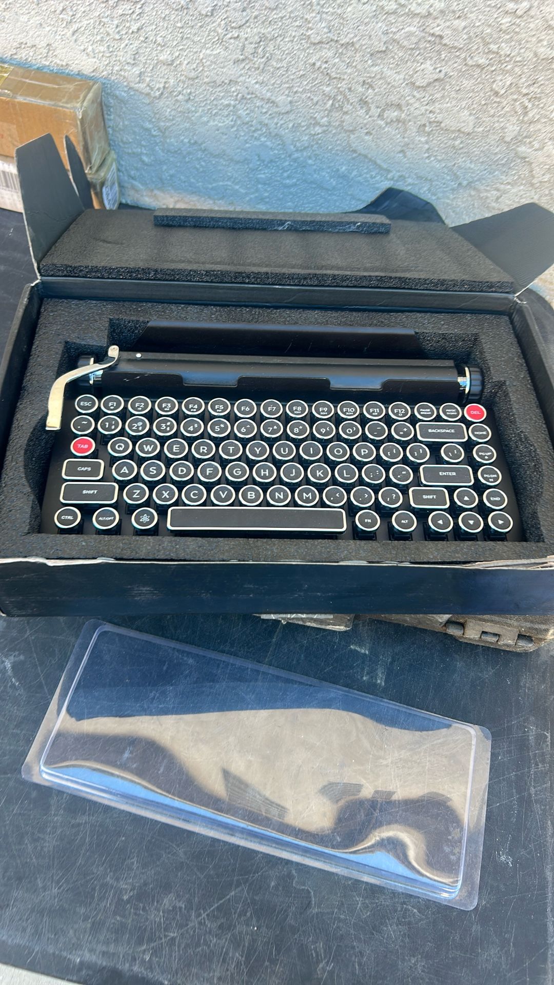 Antique Look Wireless Keyboard 