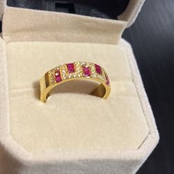 Anillo Size 9 Lamiando En Oro (acero Inoxidable 