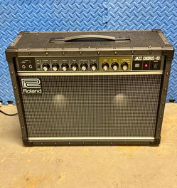 Roland JC 40 Jazz Chorus 2x10 40 Amp Guitar Amplifier