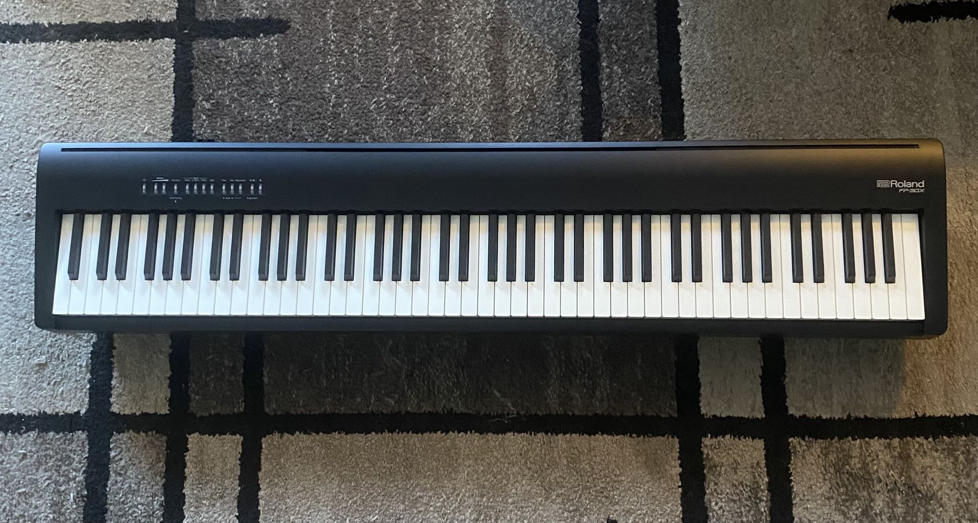 Roland FP30X - Like New